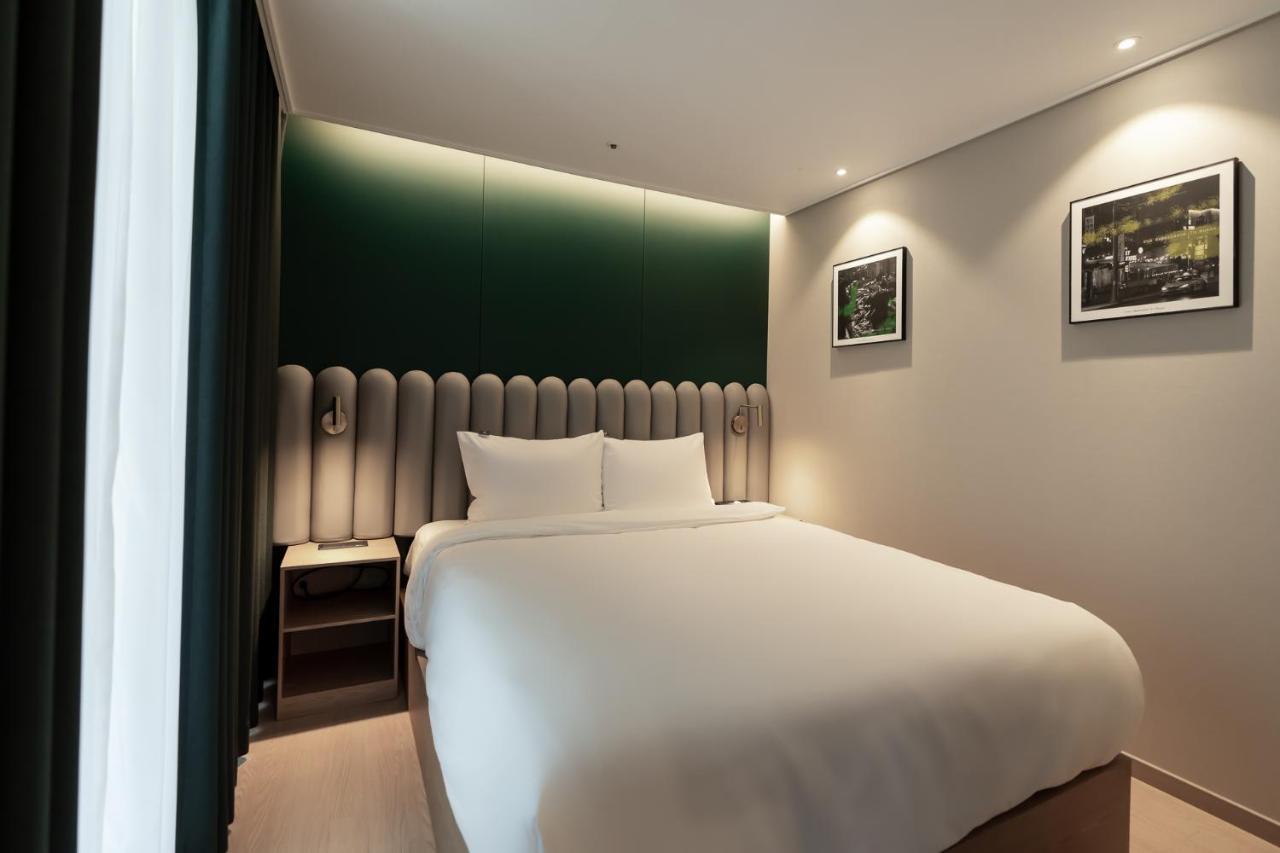 D Ov Haeundae Hotel Пусан Экстерьер фото