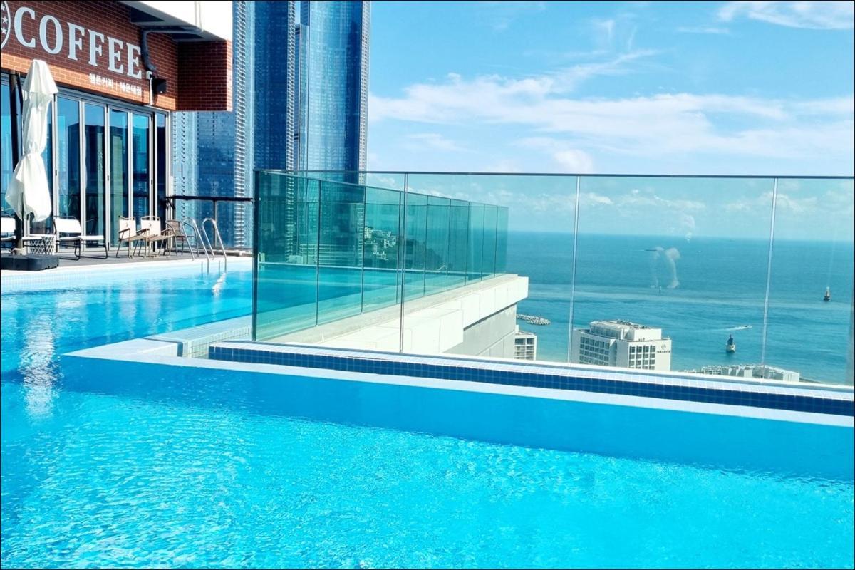 D Ov Haeundae Hotel Пусан Экстерьер фото